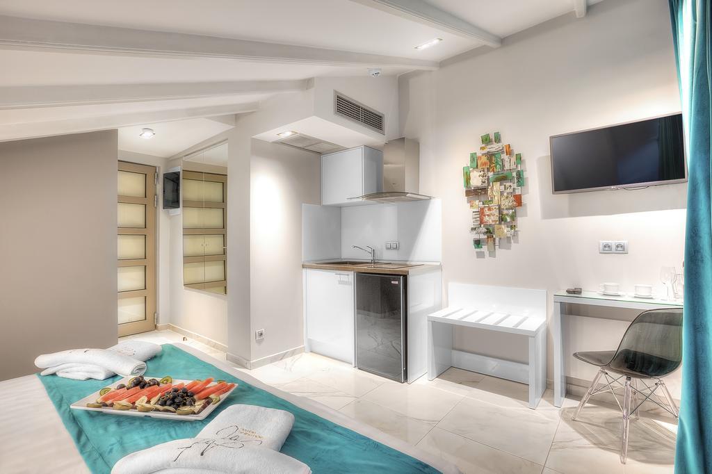 Art Boutique Suites Pefkochori Exterior photo