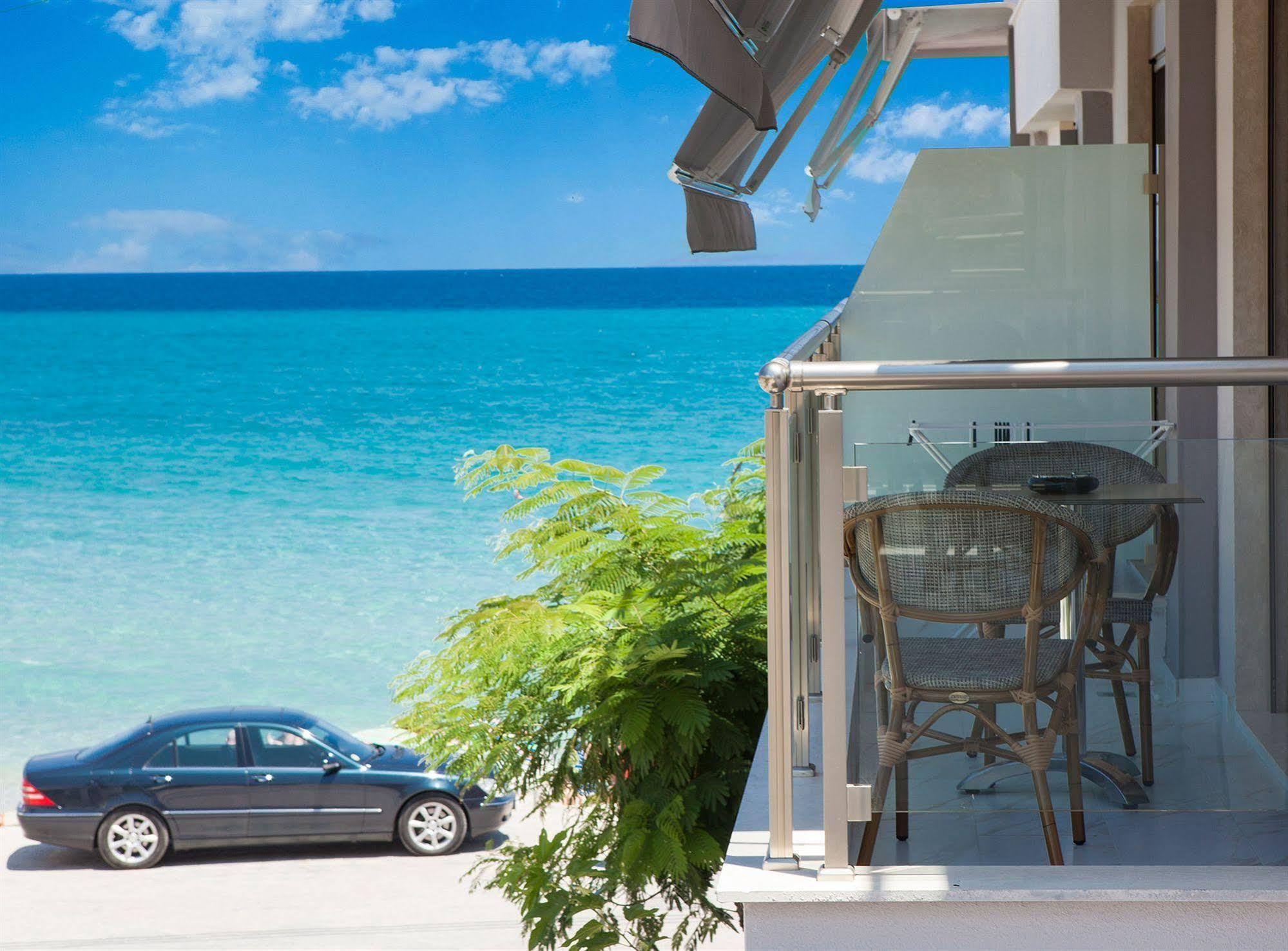 Art Boutique Suites Pefkochori Exterior photo